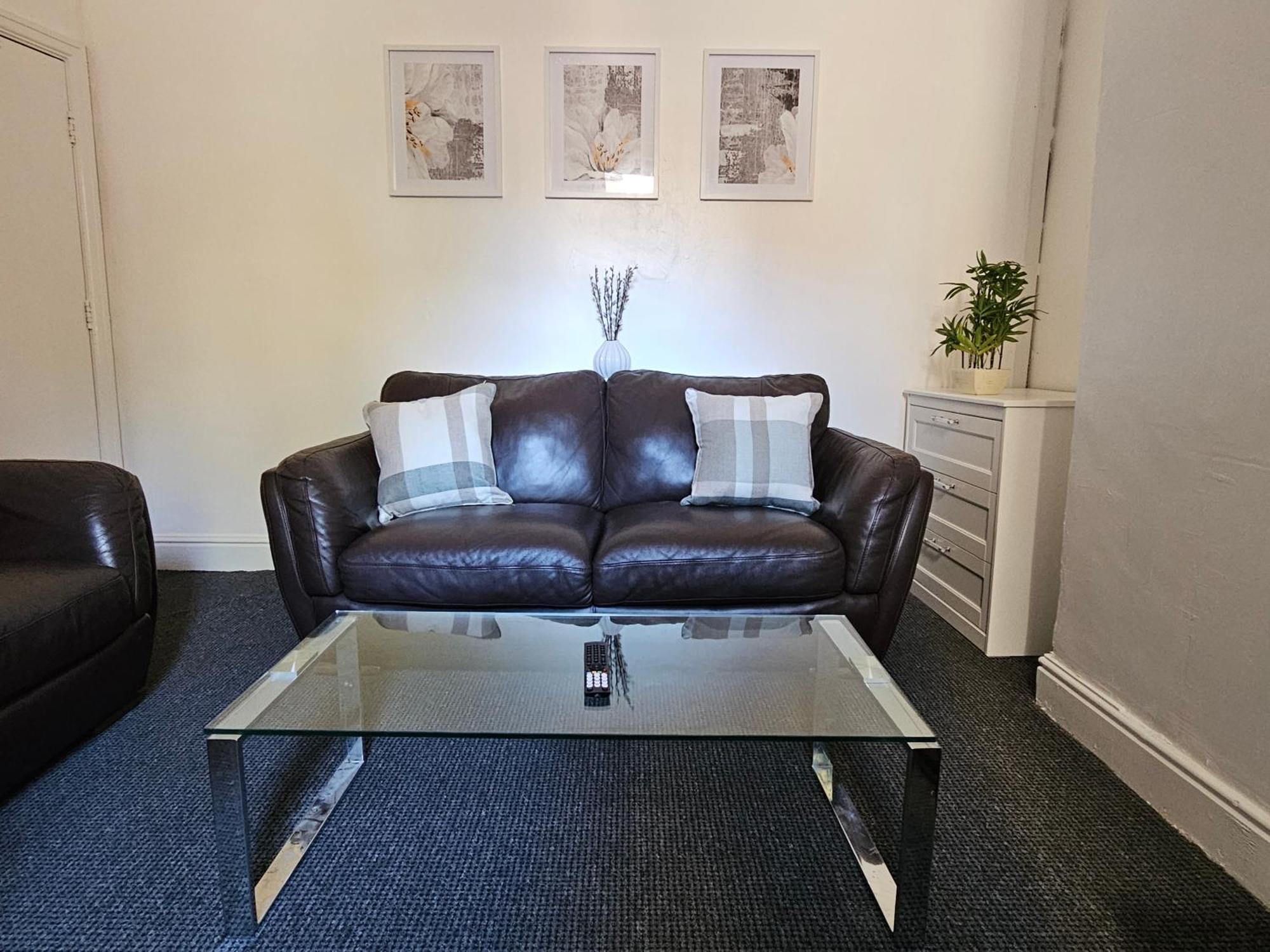 Villa Convenient 3 Bed, Pr1 Near Uclan N Train Station Preston  Esterno foto